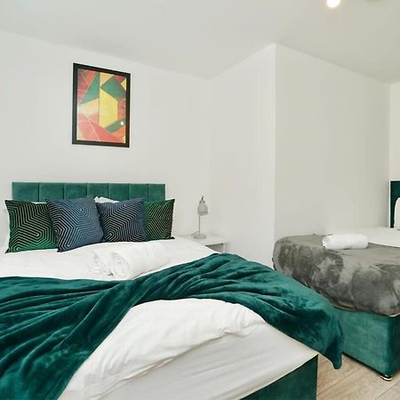 Huntingdon Luxury Apartments Ngoại thất bức ảnh