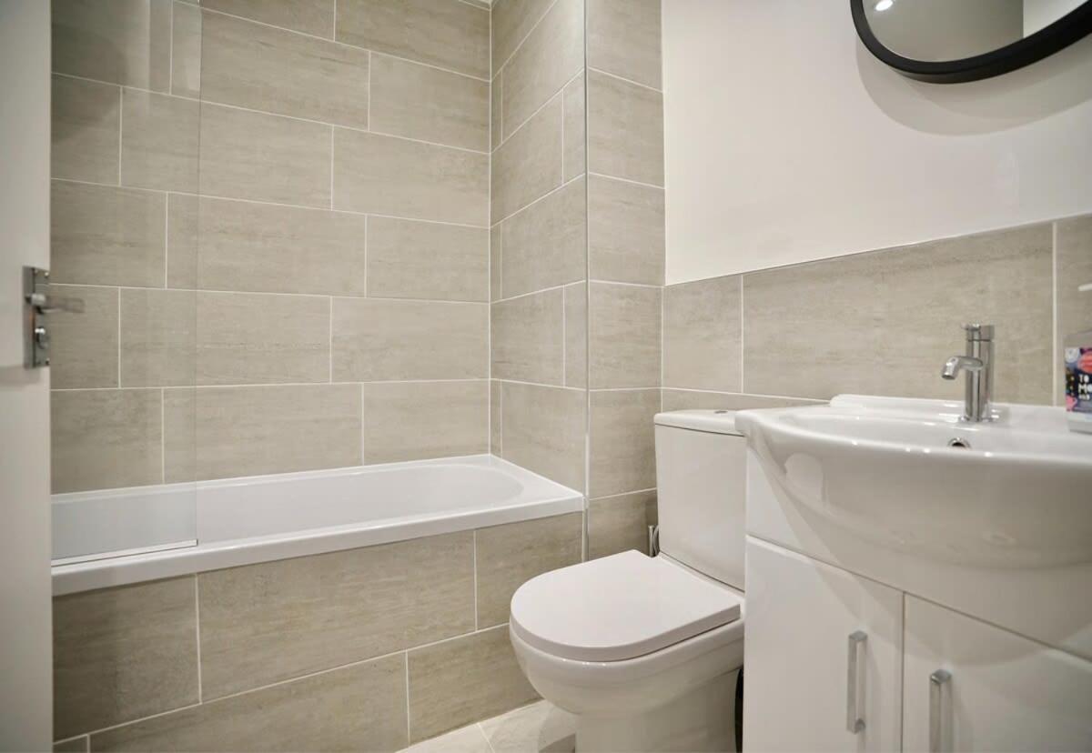 Huntingdon Luxury Apartments Ngoại thất bức ảnh