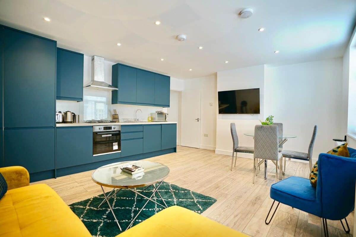 Huntingdon Luxury Apartments Ngoại thất bức ảnh