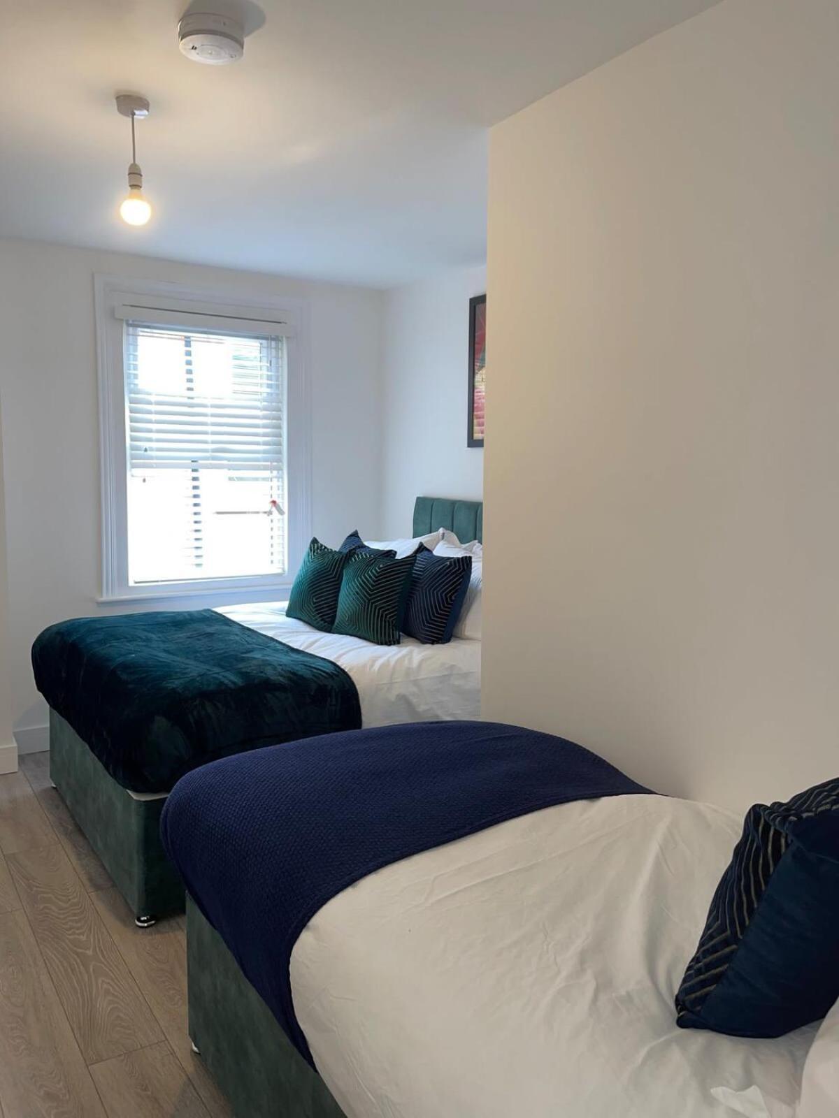 Huntingdon Luxury Apartments Ngoại thất bức ảnh