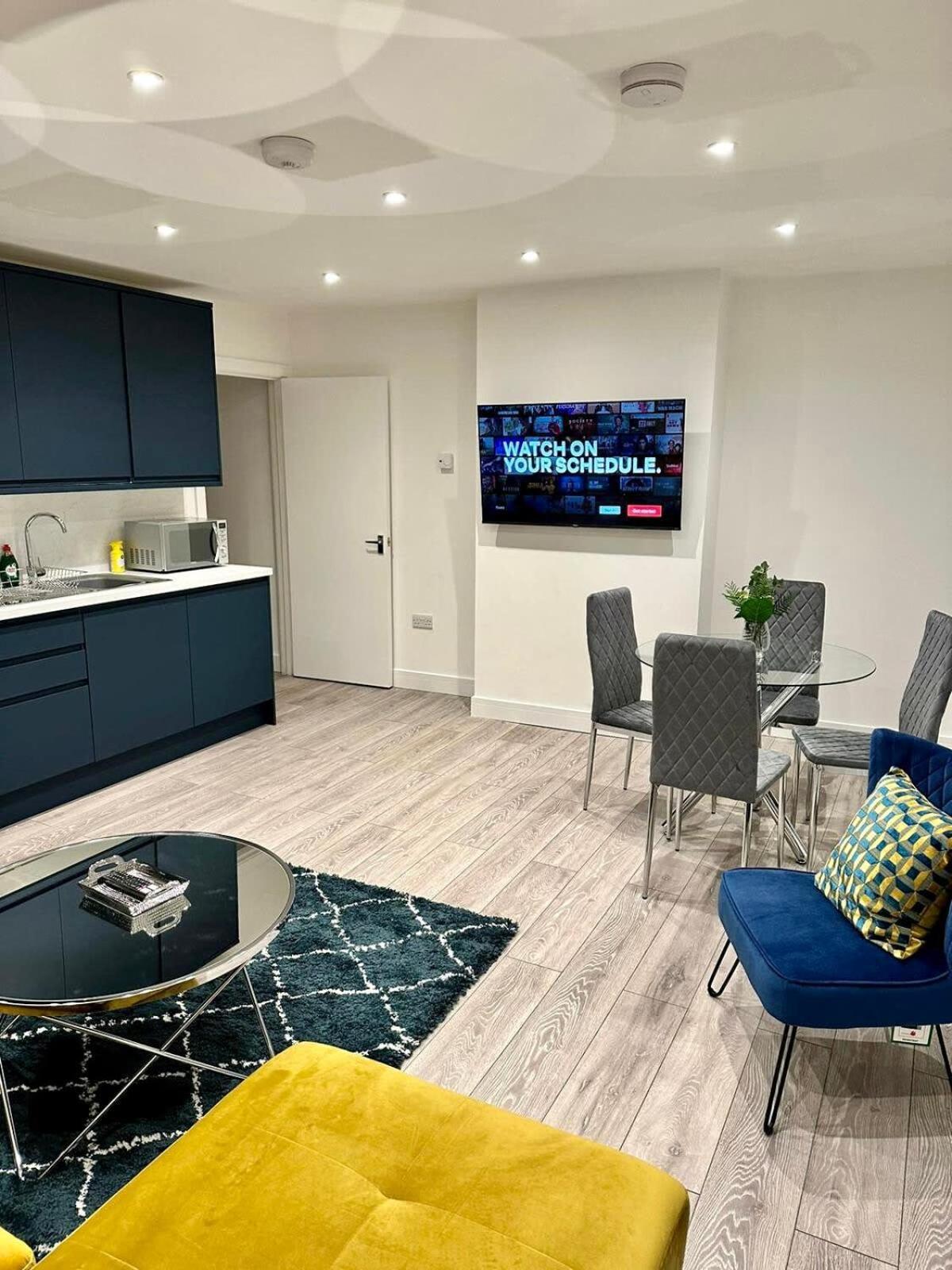 Huntingdon Luxury Apartments Ngoại thất bức ảnh